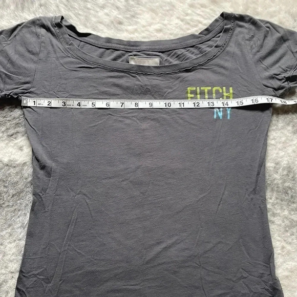 🔥4/$20 Abercrombie & Fitch  Graphic T-Shirt - Picture 2 of 10